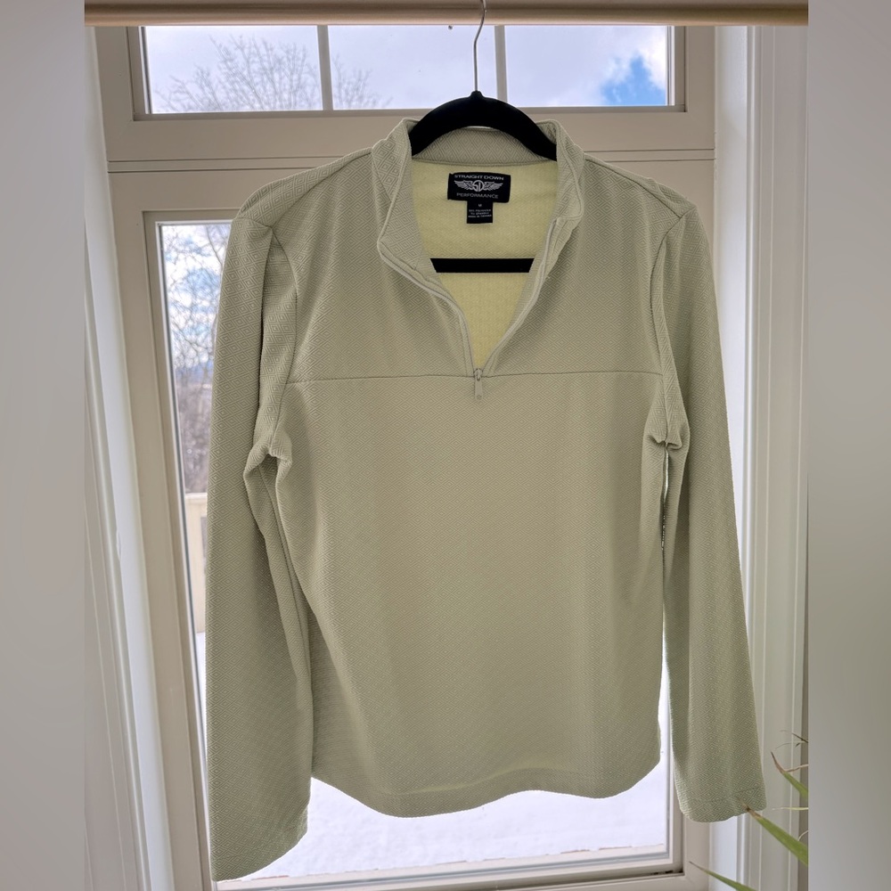 Straight Down Performance 
Light Green Zip Up 
Size M